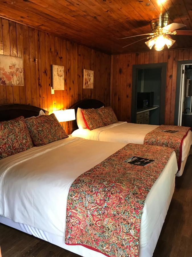 Riverside Lodge At Chimney Rock Exteriér fotografie