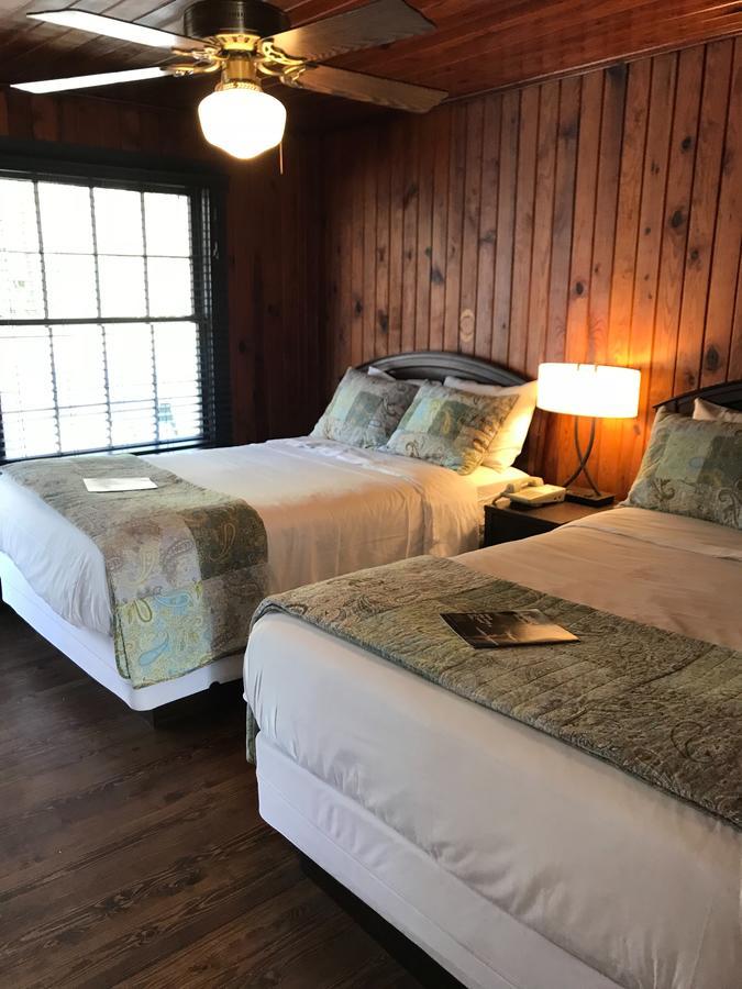 Riverside Lodge At Chimney Rock Exteriér fotografie
