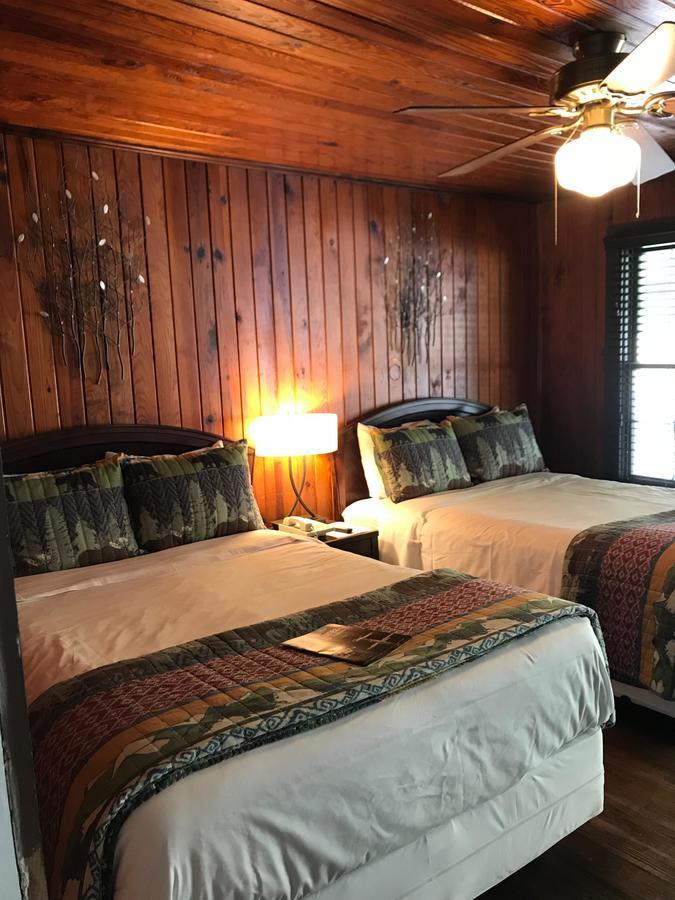 Riverside Lodge At Chimney Rock Exteriér fotografie
